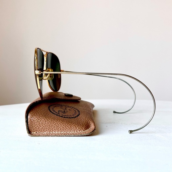 1980s Ray-Ban Aviator Sunglasses - Picture 3 of 5